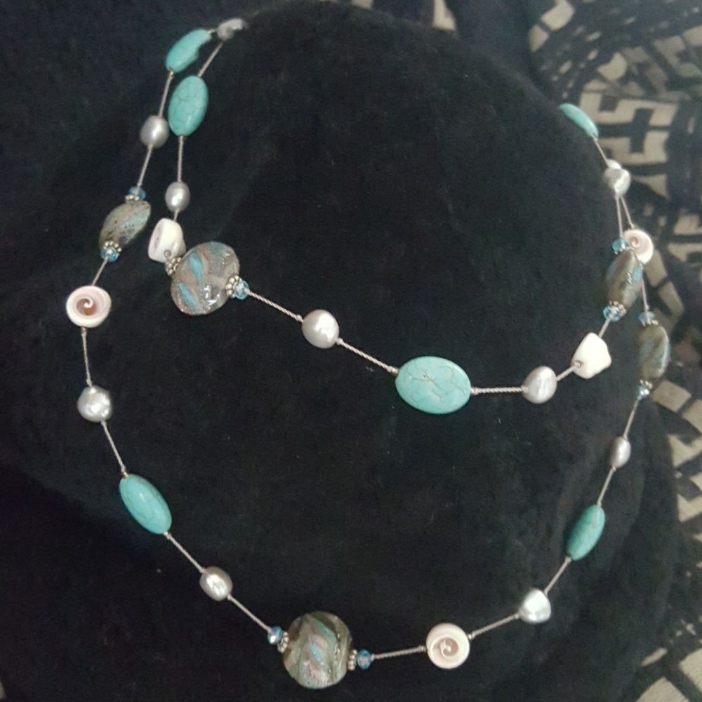 Single strand necklace